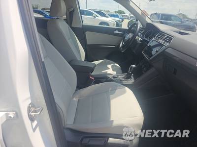 2019 Volkswagen Tiguan SE - zdjęcie 8 z 27 - miniatura