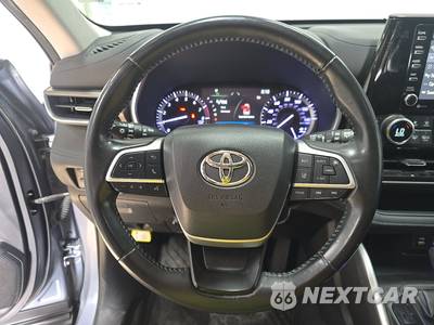 2022 Toyota Highlander XLE - zdjęcie 10 z 20 - miniatura