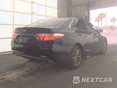 2017 Toyota Camry SE - zdjęcie 4 z 27 - miniatura