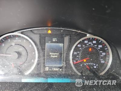 2017 Toyota Camry SE - zdjęcie 12 z 27 - miniatura