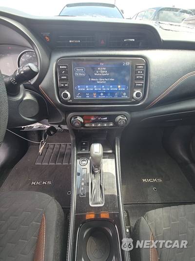 2022 Nissan Kicks SR - zdjęcie 11 z 32 - miniatura