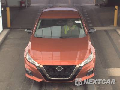 2021 Nissan Altima SR - zdjęcie 2 z 21 - miniatura