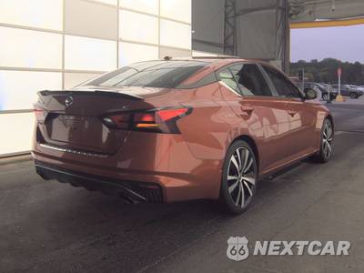 2021 Nissan Altima SR - zdjęcie 4 z 21 - miniatura