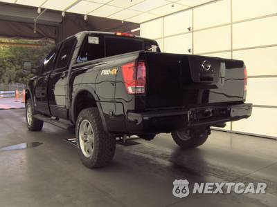 2012 Nissan TITAN PRO-4X Crew Cab Short Bed - zdjęcie 6 z 45 - miniatura