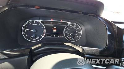 2023 Nissan Pathfinder SL - zdjęcie 19 z 23 - miniatura