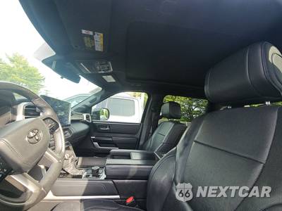 2023 Toyota Tundra Platinum Crew Cab Short Bed - zdjęcie 17 z 23 - miniatura