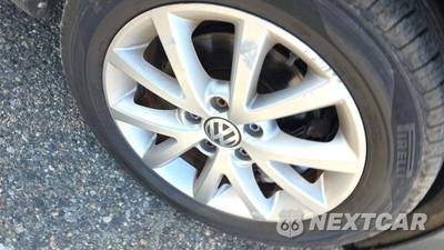 2010 Volkswagen Jetta Sedan SE - zdjęcie 29 z 31 - miniatura