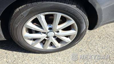 2010 Volkswagen Jetta Sedan SE - zdjęcie 22 z 31 - miniatura