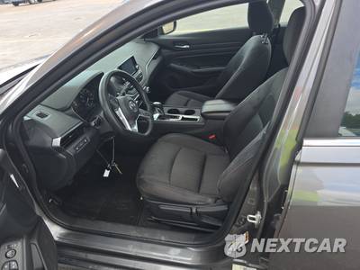 2022 Nissan Altima S - zdjęcie 7 z 41 - miniatura