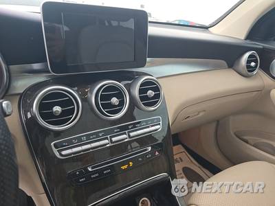 2019 Mercedes-Benz GLC 300 4MATIC - zdjęcie 11 z 46 - miniatura