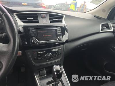 2018 Nissan Sentra SV - zdjęcie 11 z 61 - miniatura