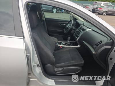 2014 Nissan Altima 2.5 S - zdjęcie 8 z 55 - miniatura