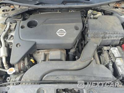 2014 Nissan Altima 2.5 S - zdjęcie 15 z 55 - miniatura