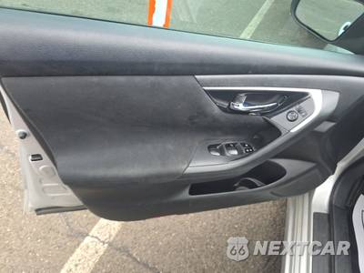 2014 Nissan Altima 2.5 S - zdjęcie 9 z 55 - miniatura