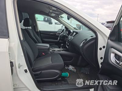 2018 Nissan Pathfinder SV - zdjęcie 8 z 30 - miniatura