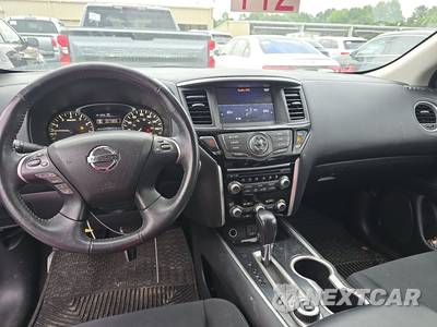 2018 Nissan Pathfinder SV - zdjęcie 11 z 30 - miniatura