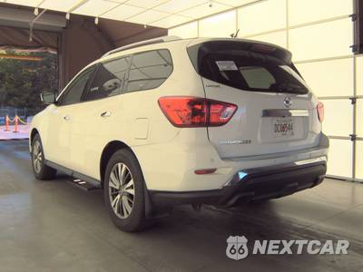 2018 Nissan Pathfinder SV - zdjęcie 6 z 30 - miniatura