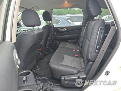 2018 Nissan Pathfinder SV - zdjęcie 13 z 30 - miniatura