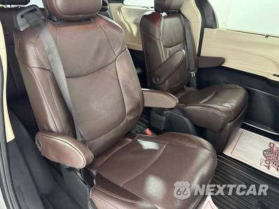 2024 Toyota Sienna Platinum 7-Passenger 120.5" WB - zdjęcie 40 z 50 - miniatura