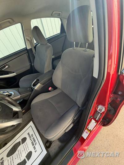 2013 Toyota Prius Two - zdjęcie 30 z 49 - miniatura