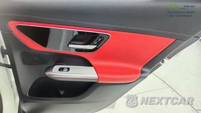 2025 Mercedes-Benz GLC 300 4MATIC - zdjęcie 27 z 50 - miniatura