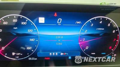 2025 Mercedes-Benz GLC 300 4MATIC - zdjęcie 38 z 50 - miniatura