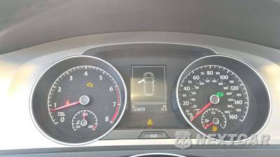 2015 Volkswagen Golf 1.8T S Hatchback - zdjęcie 22 z 31 - miniatura