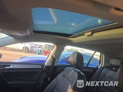 2015 Volkswagen Golf 1.8T S Hatchback - zdjęcie 18 z 31 - miniatura