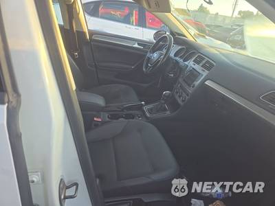 2015 Volkswagen Golf 1.8T S Hatchback - zdjęcie 8 z 31 - miniatura