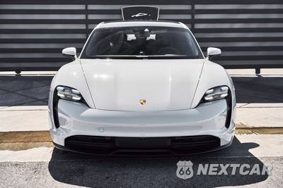 2023 Porsche Taycan 4S - zdjęcie 13 z 50 - miniatura