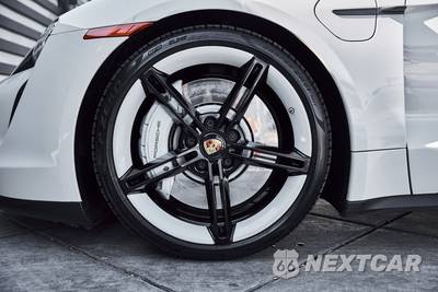 2023 Porsche Taycan 4S - zdjęcie 3 z 50 - miniatura