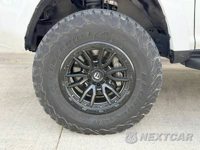 2021 Toyota 4Runner SR5 - zdjęcie 10 z 42 - miniatura