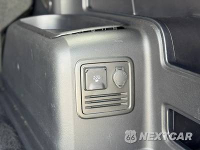 2021 Toyota 4Runner SR5 - zdjęcie 35 z 42 - miniatura