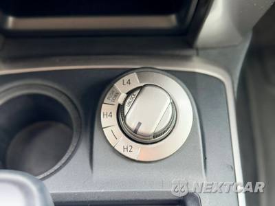 2021 Toyota 4Runner SR5 - zdjęcie 34 z 42 - miniatura