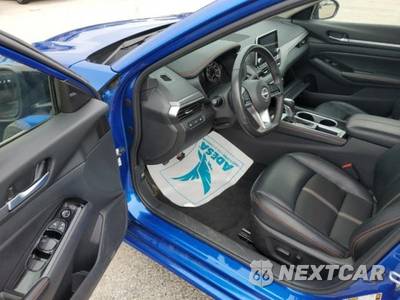 2025 Nissan Altima SR - zdjęcie 5 z 31 - miniatura