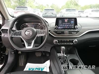 2025 Nissan Altima SV - zdjęcie 8 z 28 - miniatura