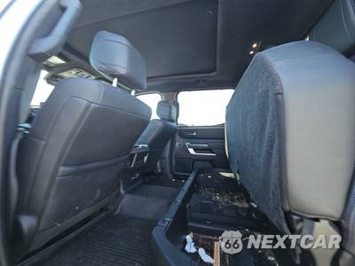 2023 Toyota Tundra Platinum Crew Cab Short Bed - zdjęcie 13 z 23 - miniatura