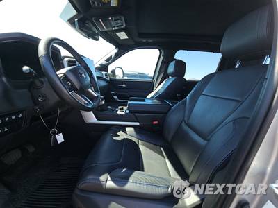 2023 Toyota Tundra Platinum Crew Cab Short Bed - zdjęcie 7 z 23 - miniatura