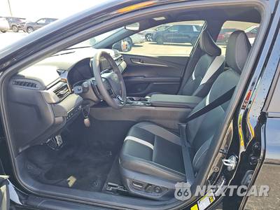 2025 Toyota Camry SE - zdjęcie 5 z 21 - miniatura