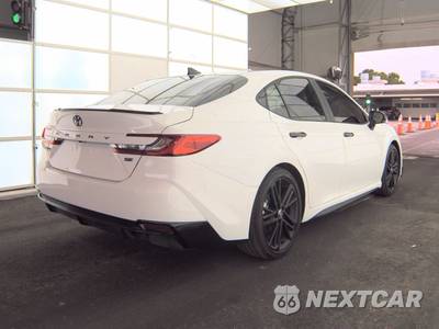 2026 Toyota Camry Nightshade - zdjęcie 4 z 31 - miniatura