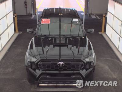 2025 Toyota Tacoma TRD Sport Crew Cab Medium Bed - zdjęcie 12 z 18 - miniatura
