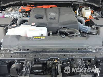 2025 Toyota Tundra i-FORCE MAX TRD Pro Crew Cab Short Bed - zdjęcie 7 z 18 - miniatura