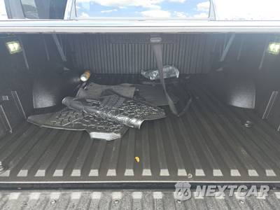 2025 Toyota Tundra i-FORCE MAX TRD Pro Crew Cab Short Bed - zdjęcie 11 z 18 - miniatura