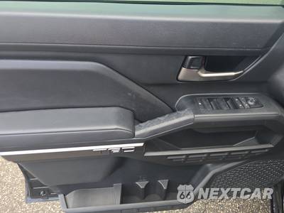 2025 Toyota Tacoma TRD Sport Crew Cab Medium Bed - zdjęcie 15 z 18 - miniatura