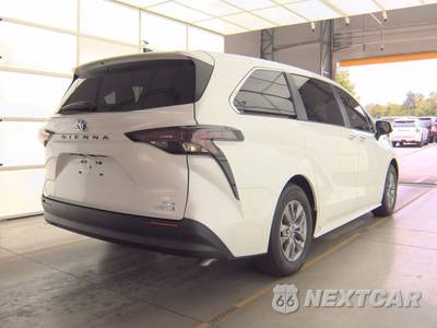 2023 Toyota Sienna XLE 7-Passenger 120.5" WB - zdjęcie 4 z 24 - miniatura