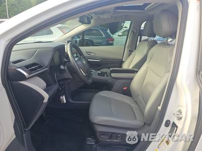 2023 Toyota Sienna XLE 7-Passenger 120.5" WB - zdjęcie 7 z 24 - miniatura