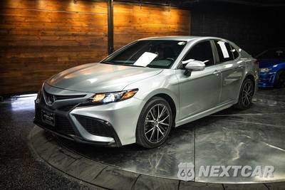 2024 Toyota Camry SE - zdjęcie 2 z 27 - miniatura
