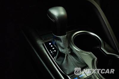 2024 Toyota Camry SE - zdjęcie 19 z 27 - miniatura