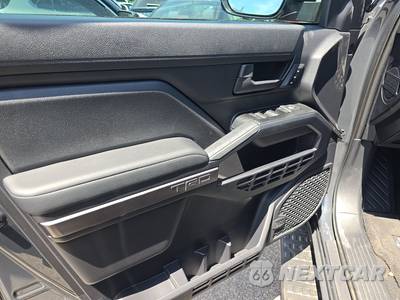 2026 Toyota 4Runner i-FORCE MAX TRD Off Road Premium - zdjęcie 15 z 27 - miniatura