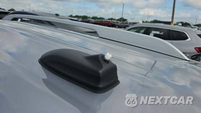 2025 Hyundai Venue SEL - zdjęcie 4 z 7 - miniatura